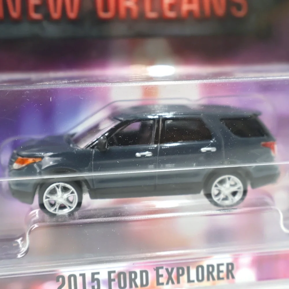 GreenLight NCIS New Orleans 2015 Ford Explorer 1:64 Grey NEW Hollywood Series 43